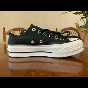 Black Platform Converse Chuck Taylor Allstars